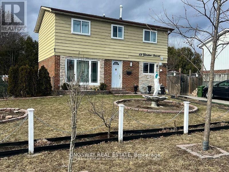 Property Photo:  18 Gemshaw Crescent  ON M1B 1L4 