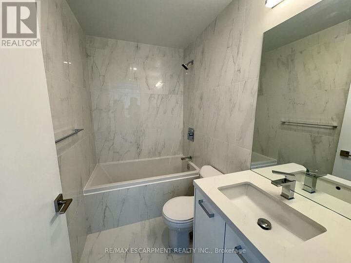 Property Photo:  284 King Street East 2703  ON M5A 0K3 