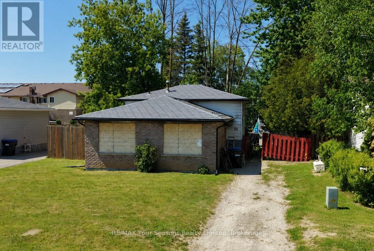 Property Photo: 10 Rhonda Road ON L9Y 4G4