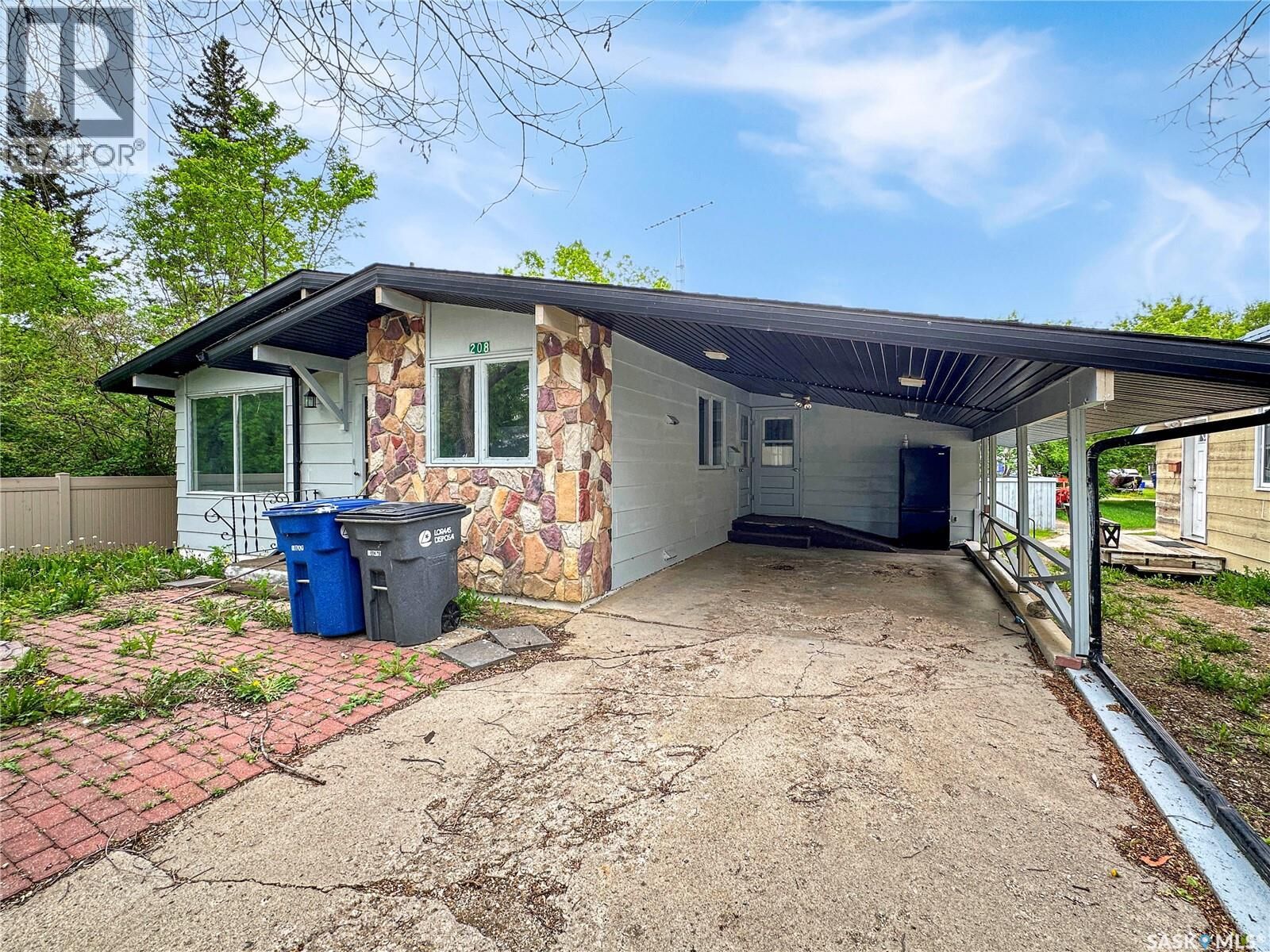 Photo de la propriété:  208 Lorne Street  SK S0G 0Y0 