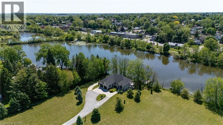 Property Photo:  136 Mechanic Street West  ON N0E 1Y0 