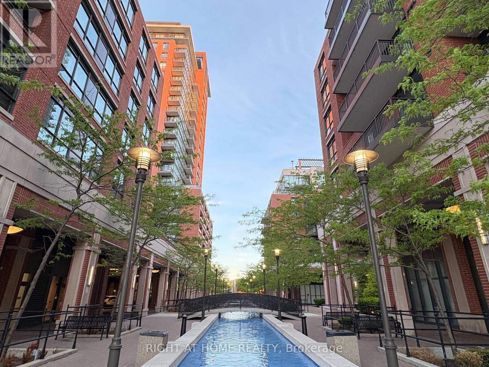 Property Photo:  830 Lawrence Avenue West 306  ON M6A 1C3 