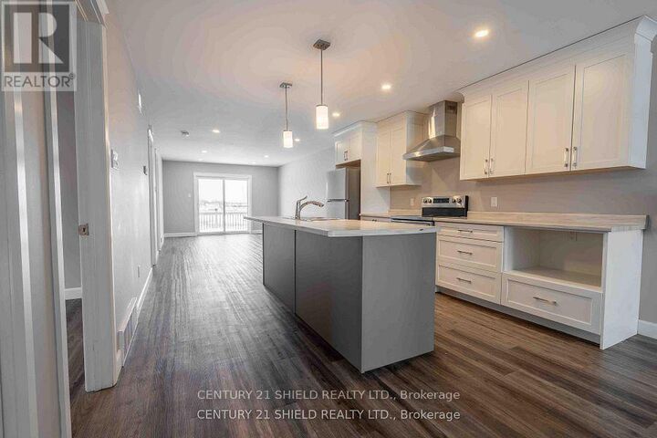 Property Photo: 236 East Ridge Drive ON K6H 0H9