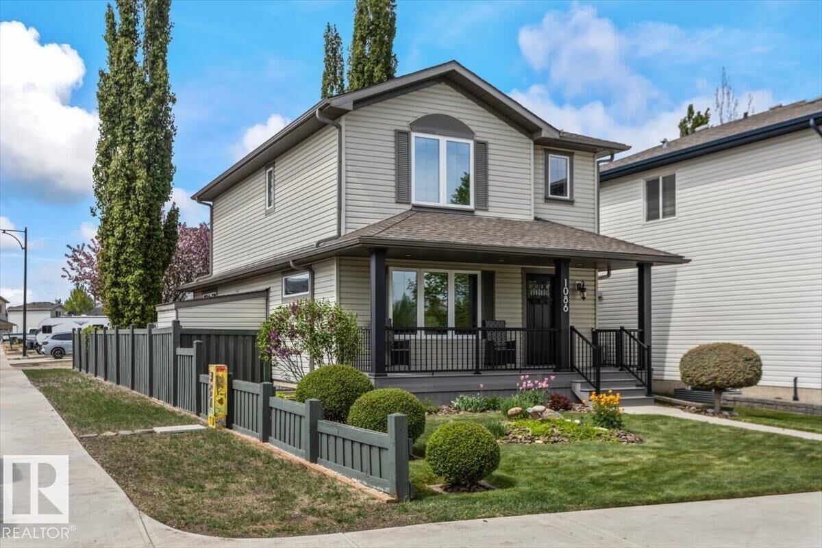 Property Photo:  1086 Grantham Drive NW  AB T5T 0W2 