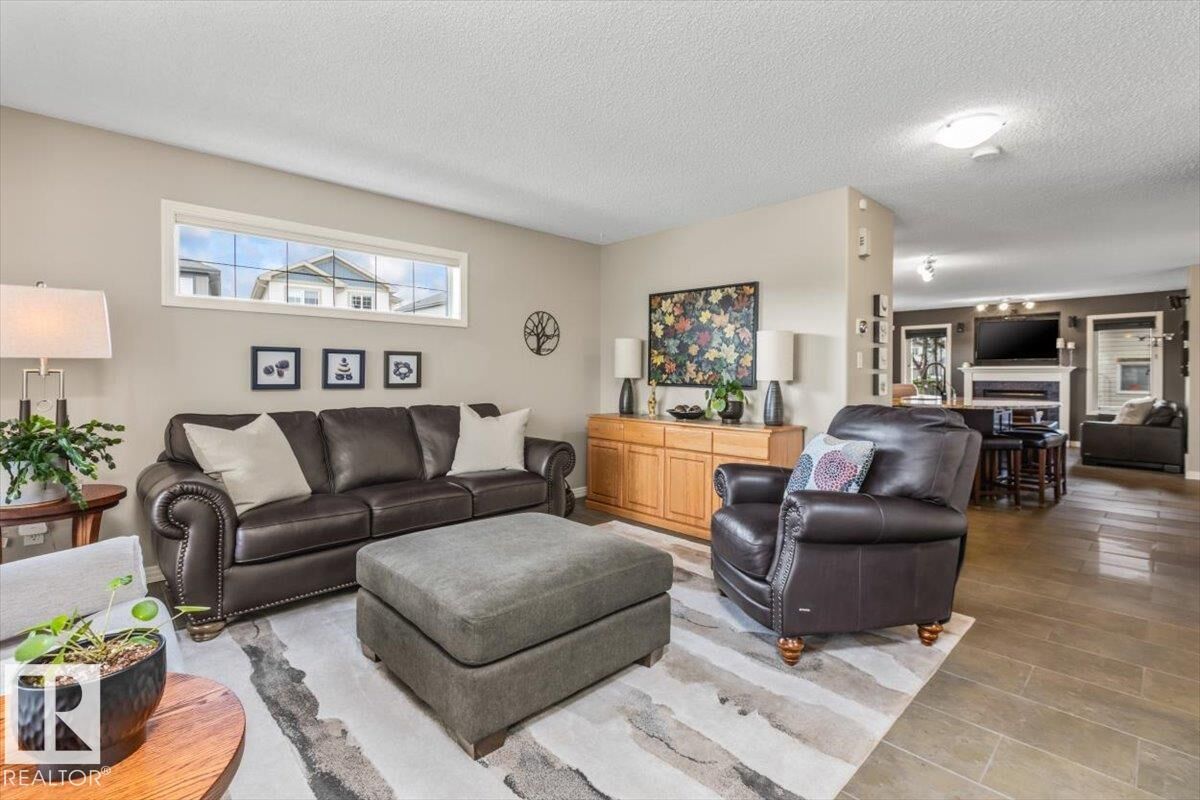 Property Photo:  1086 Grantham Drive NW  AB T5T 0W2 
