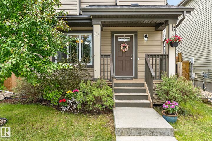 Property Photo:  33 Durrand Bend  AB T8L 0N1 