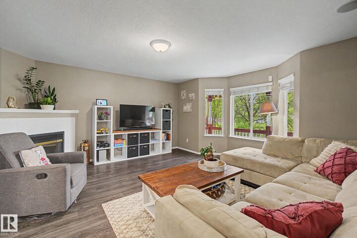 Property Photo:  4137 Tompkins Way NW  AB T6R 3E6 