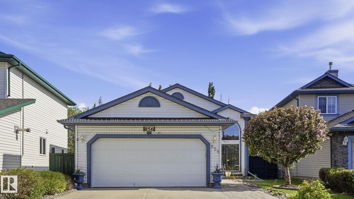 Property Photo:  856 Graham Wynd NW  AB T5T 6N5 