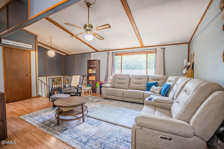 Property Photo:  1311 Avenue C  ND 58501 