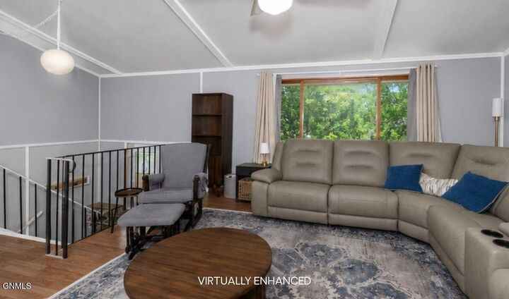 Property Photo: 1311 E Avenue C ND 58501
