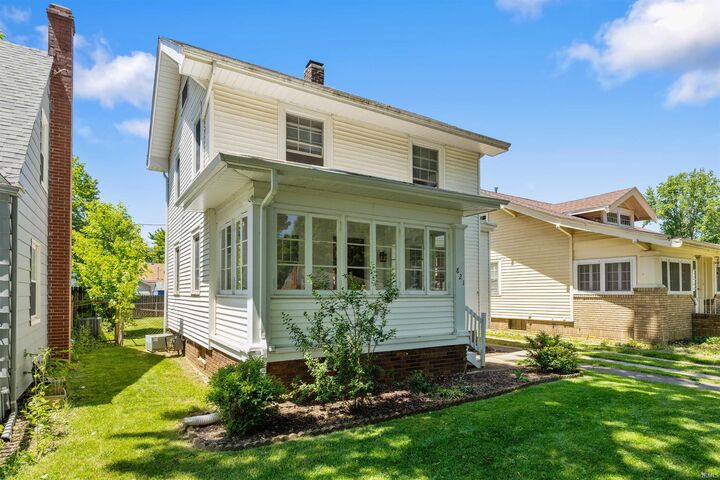 Property Photo:  821 Pemberton Drive  IN 46805 