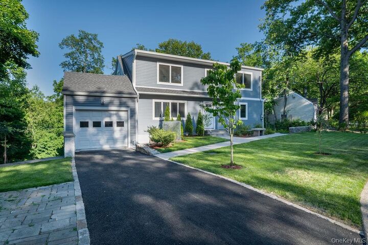 Property Photo:  22 Oxford Road  NY 10706 