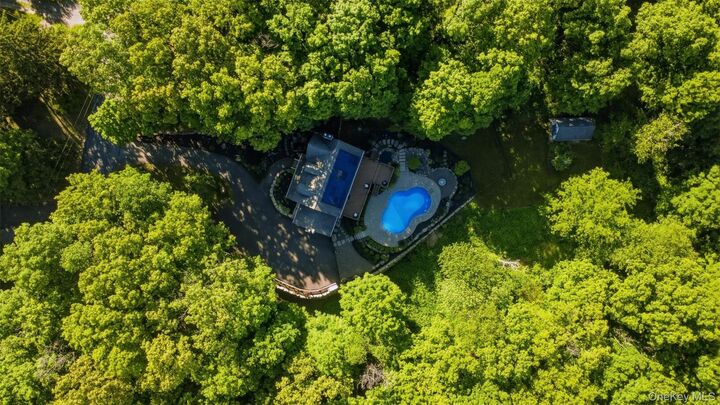 Property Photo: 27 Hawleys Corners Road NY 12528