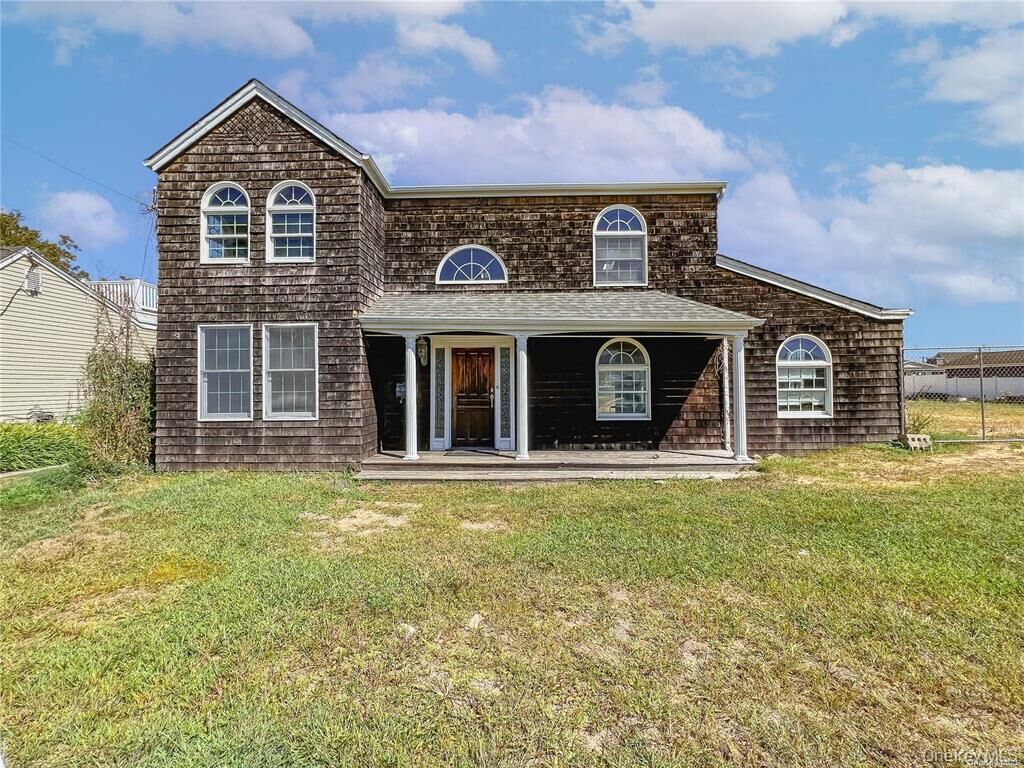 Property Photo:  187 Sequams Lane Center  NY 11795 