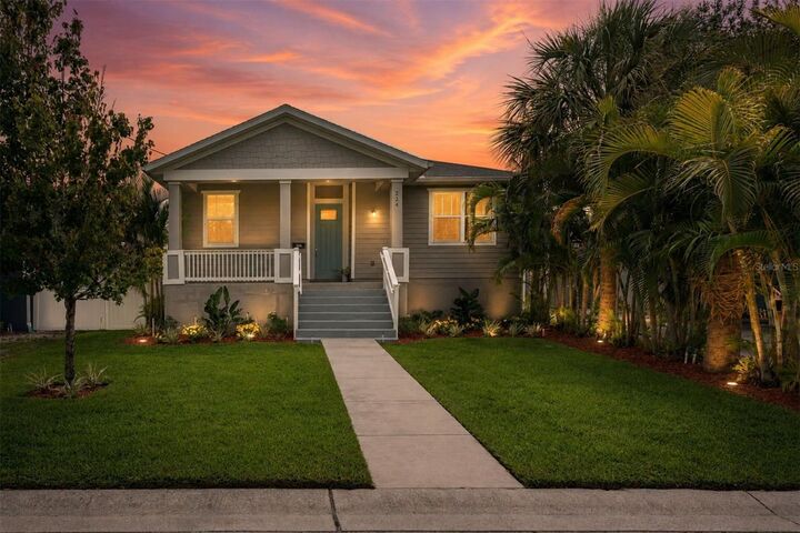 Property Photo:  224 NE Jefferson Circle N  FL 33702 