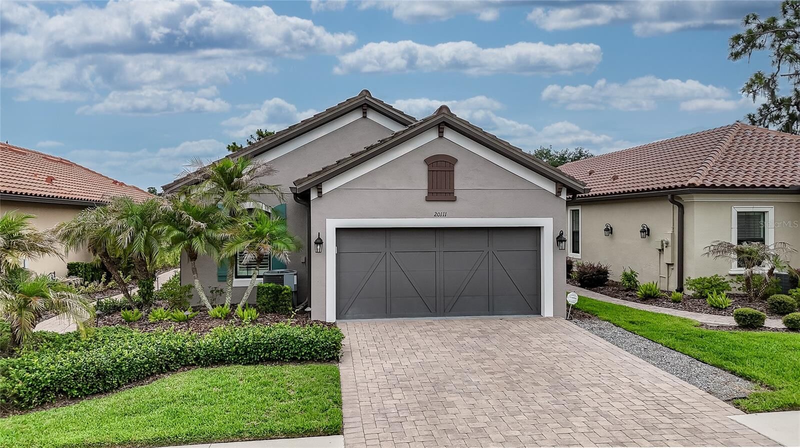 Property Photo: 20111 Sorano Hill Place FL 33647