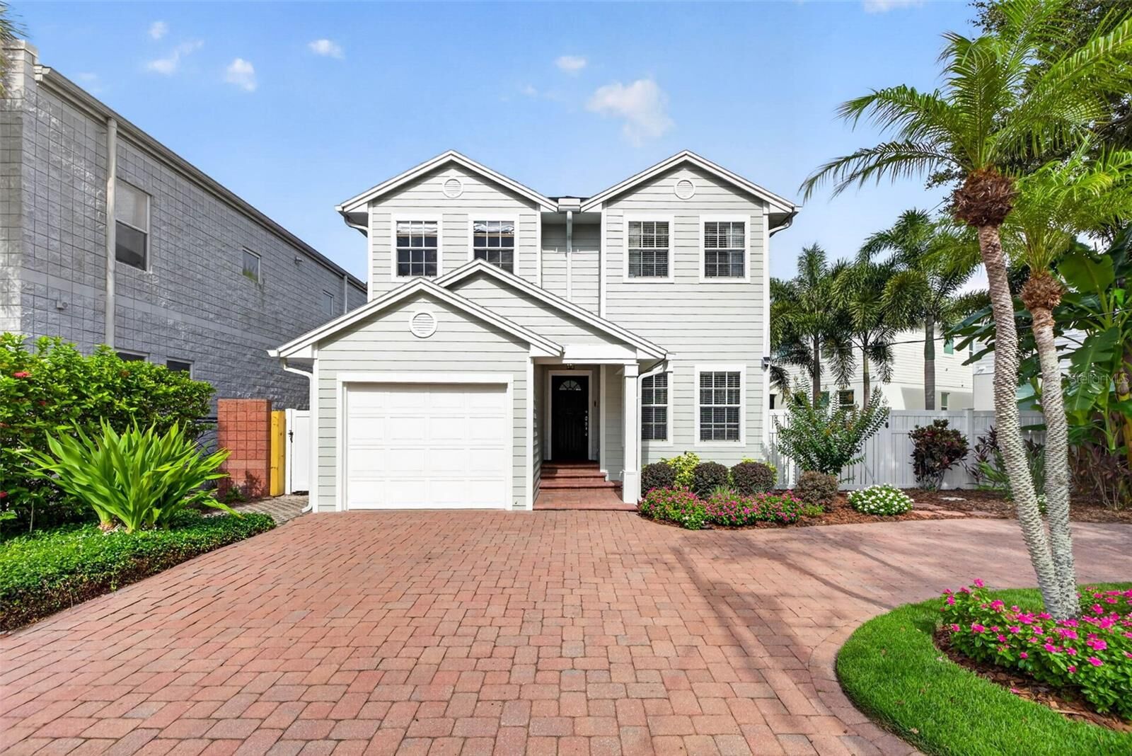 Property Photo:  6007 S Russell Street  FL 33611 