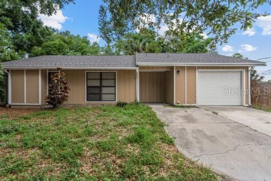 Property Photo: 2127 Worrington Street FL 34231