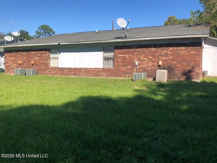 Property Photo:  3113 7th Avenue  MS 39501 
