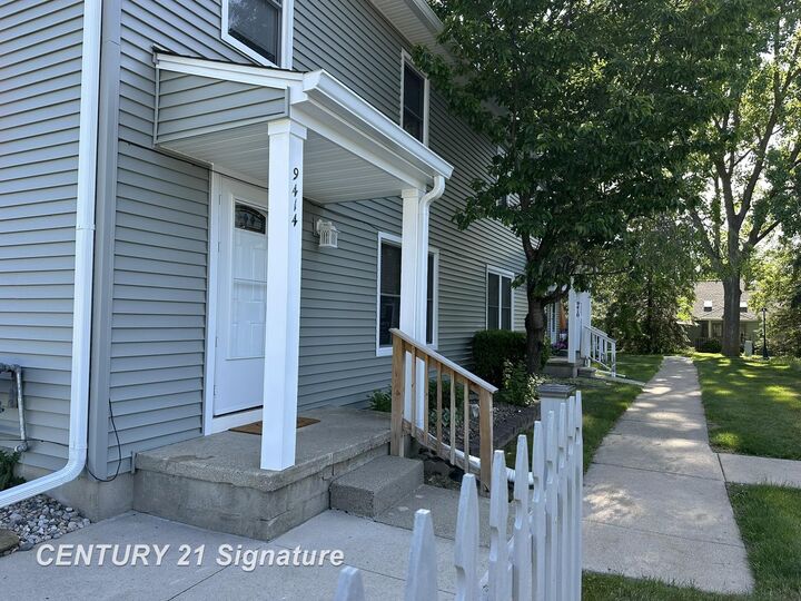 Property Photo:  9414 Parkwood Drive  MI 48423-1713 
