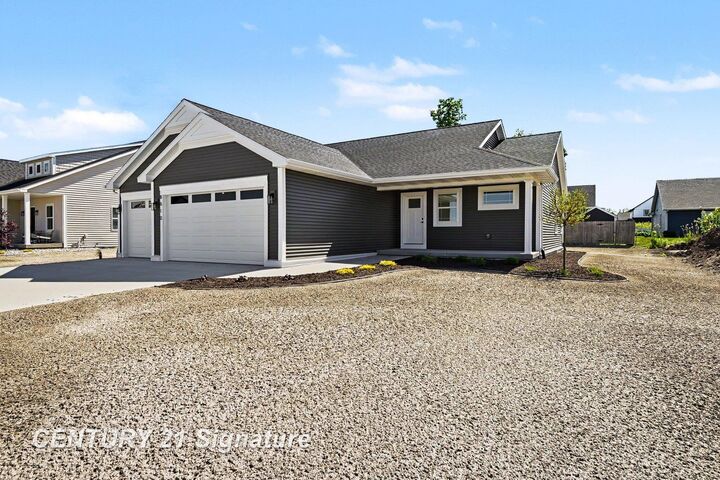 Property Photo:  8610 Foxtail Trail  MI 48623 