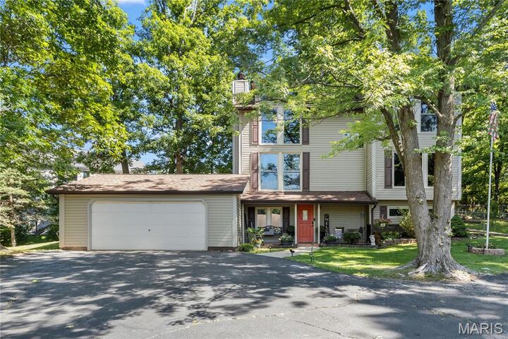 Property Photo:  11 Hickory Hollow Lane  MO 63026 