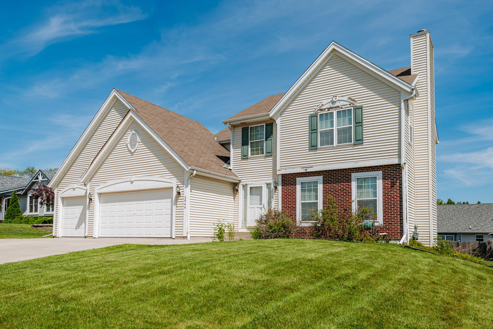 Property Photo:  3944 W Valley View Dr  WI 53132 