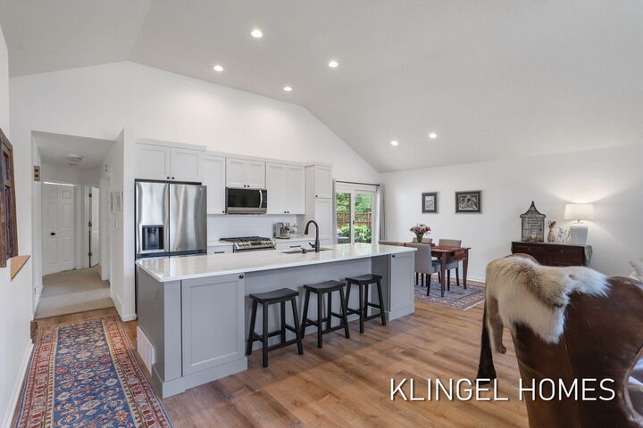 Property Photo: 17829 Cherokee Drive MI 49456