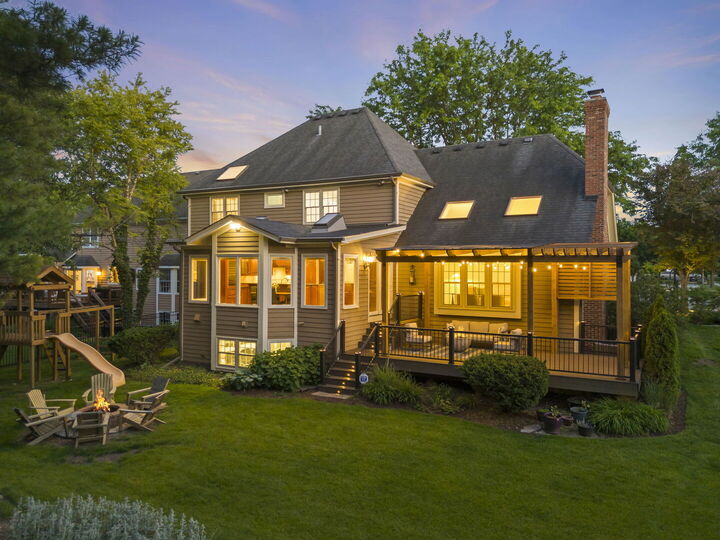 Property Photo: 126 Stableford Drive IL 60137