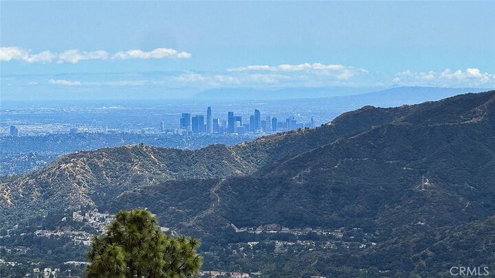 Property Photo:  5660 Pine Cone Road  CA 91214 