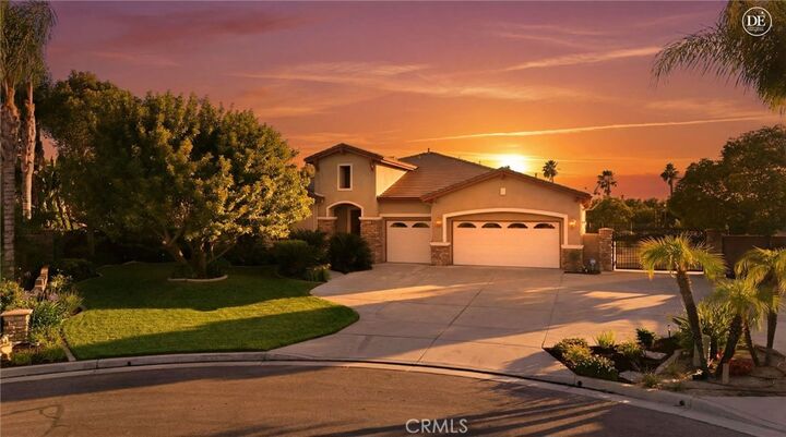 Property Photo: 1268 Viento Court CA 92508