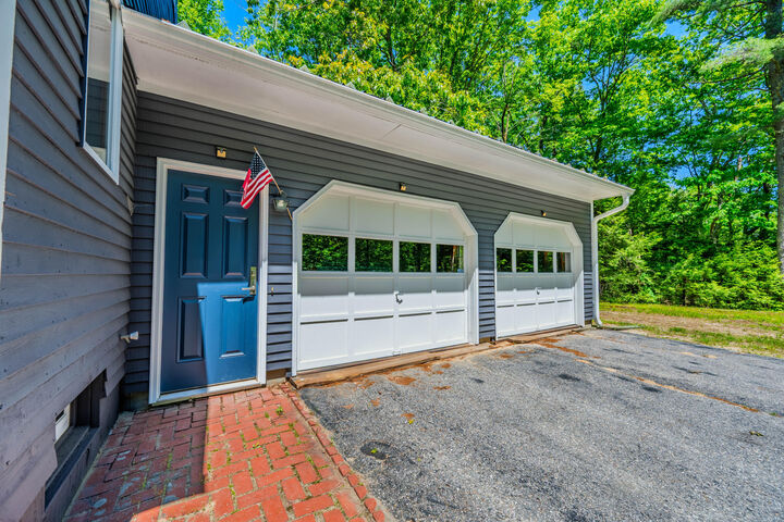 Property Photo:  81 Babbidge Road  ME 04105 
