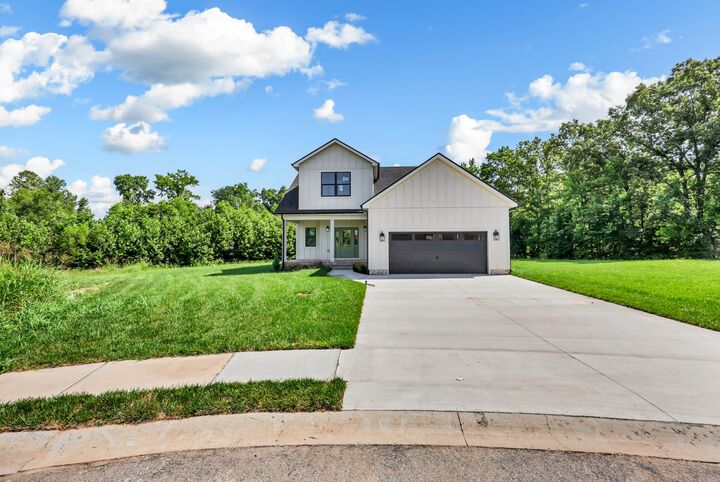 Property Photo: 357 Chase Dr TN 37043