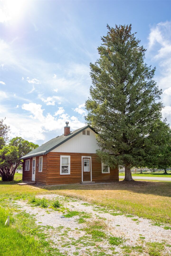 Property Photo:  419 Spruce N  MT 59644 