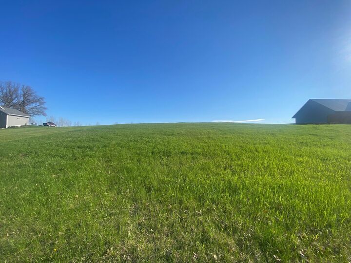 Property Photo:  429 W Walnut Avenue  MN 56544 
