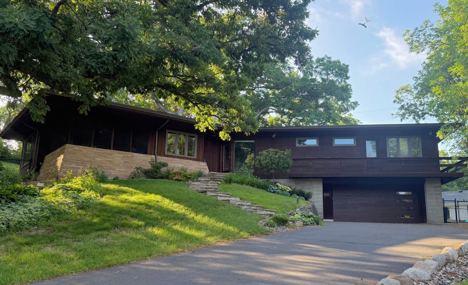 Property Photo: 516 Turnpike Road MN 55416