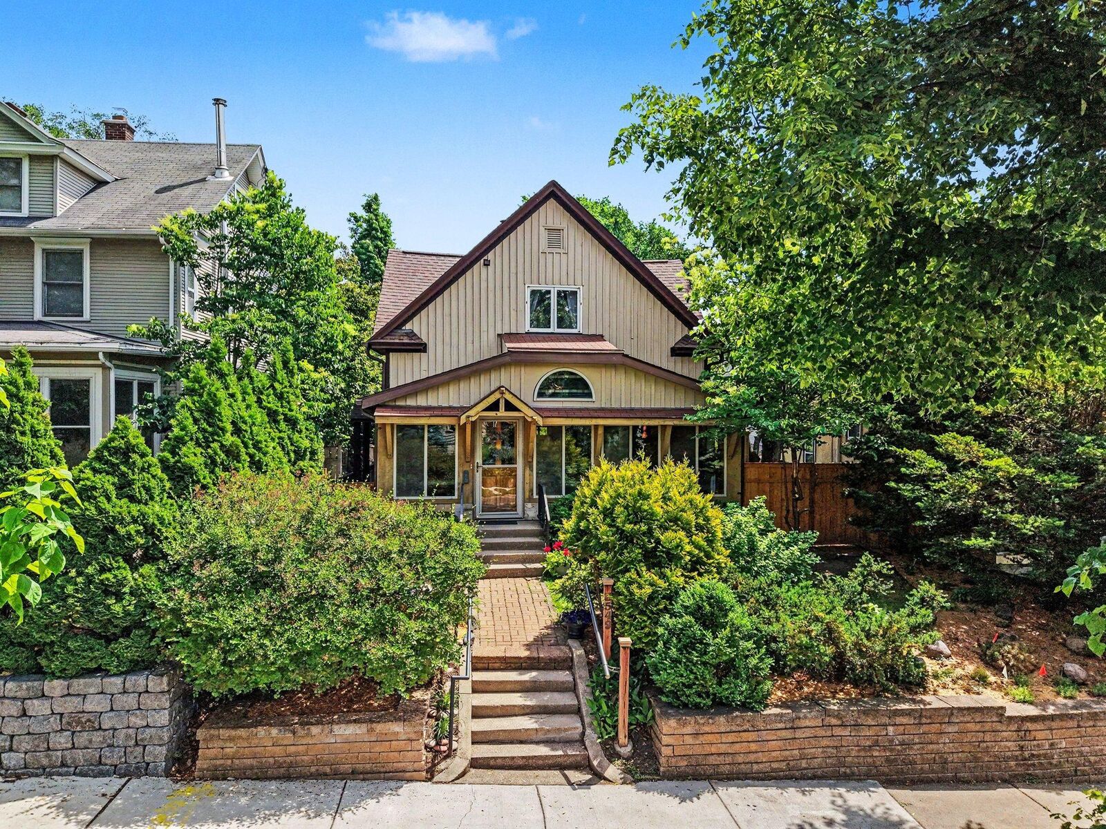 Property Photo:  3549 Humboldt Avenue S  MN 55408 