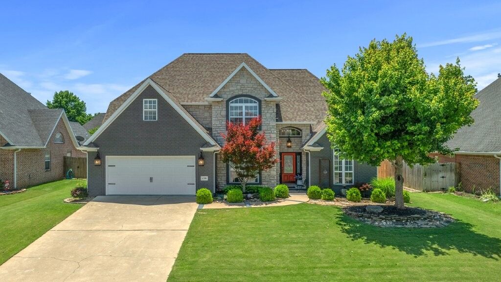 Property Photo: 4506 W Creekview Drive AR 72758
