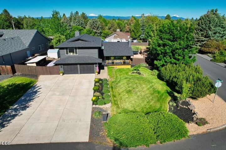 Property Photo: 61211 Mount Vista Drive OR 97702