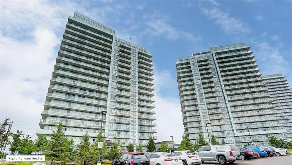 Property Photo: 4655 Glen Erin Drive 702 ON L5M 0Z1