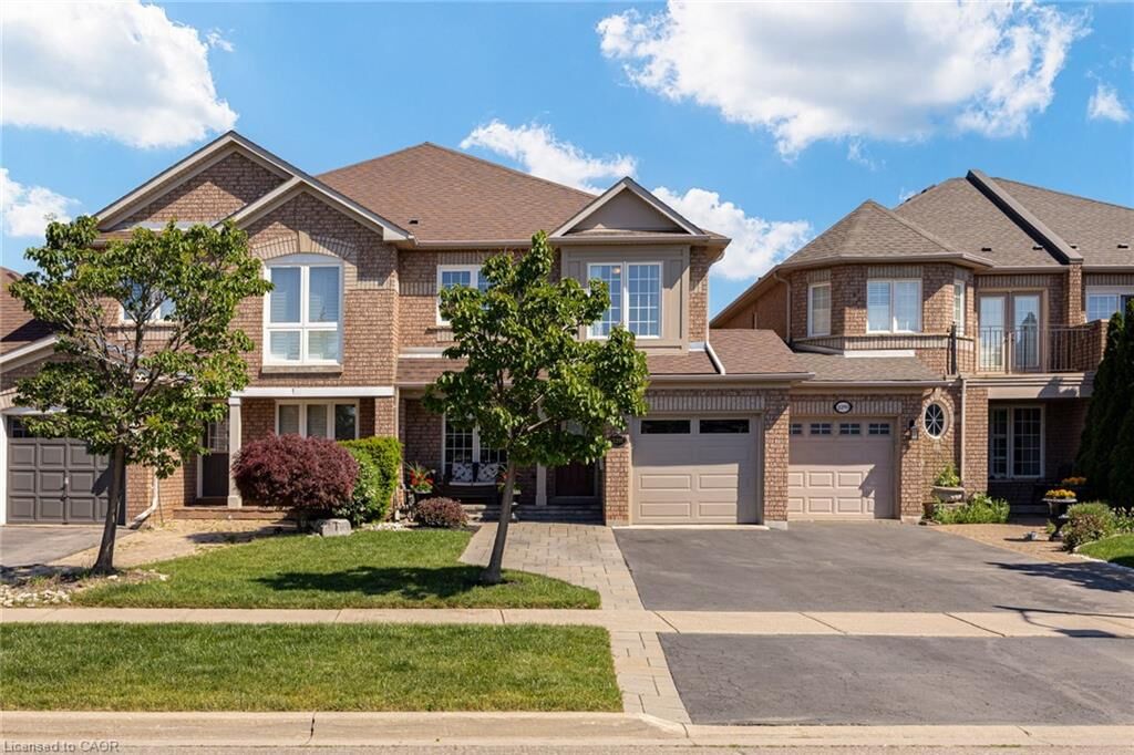 Property Photo:  2295 Kingfisher Court  ON L6M 3Z3 