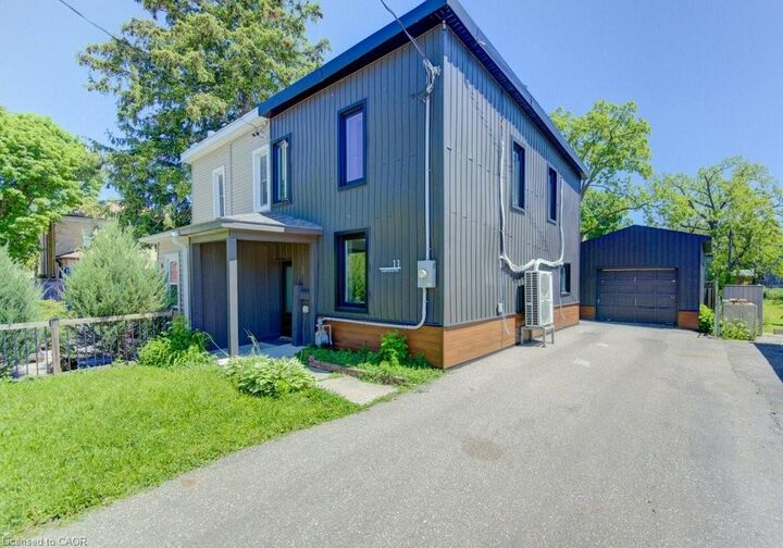 Property Photo:  11 Davidson Street  ON N1S 2T8 