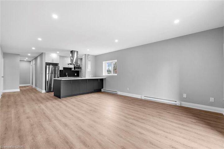 Property Photo:  529 Elm Street 1  ON L3K 5W6 