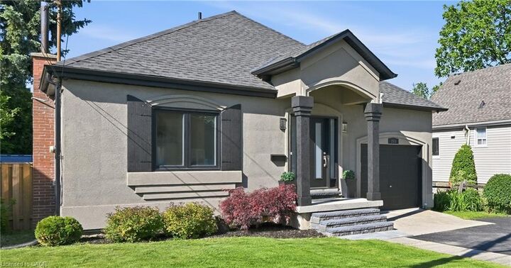 Property Photo: 205 Dumbarton Avenue ON L8K 5C2