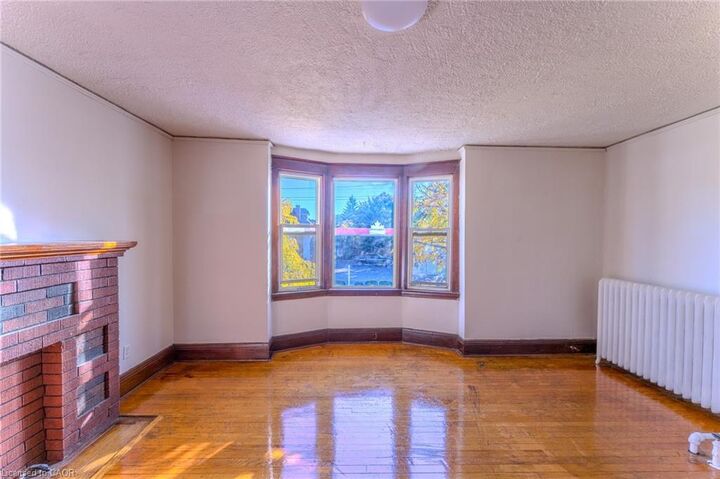 Property Photo:  1369 Main Street E 2  ON L8K 1B8 