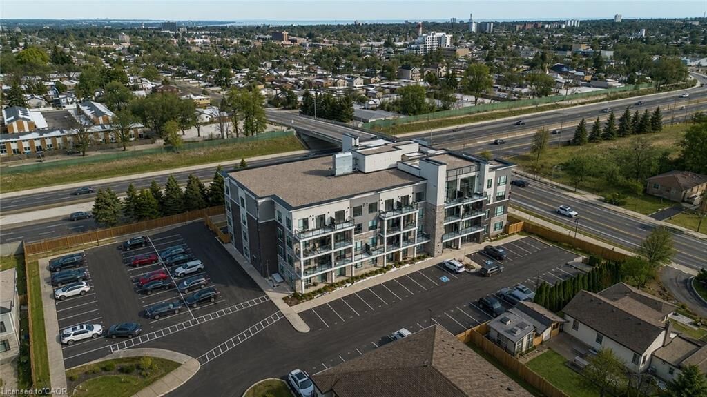 Property Photo:  120 Springvalley Crescent 104  ON L9C 0G2 