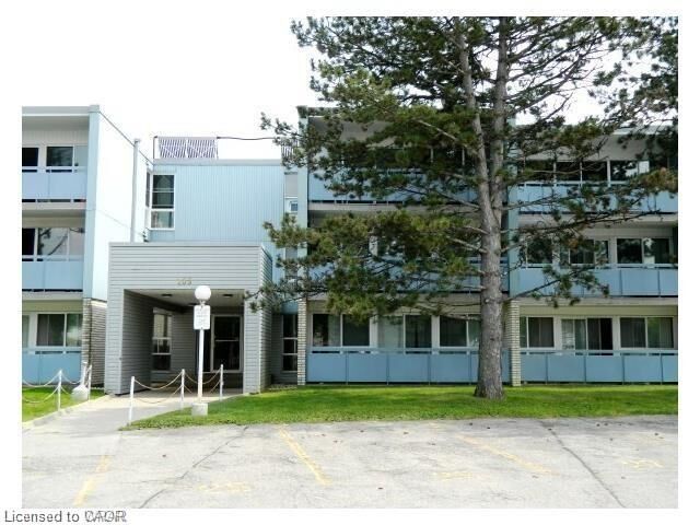 Property Photo:  105 Conroy Crescent 505  ON N1G 2V5 