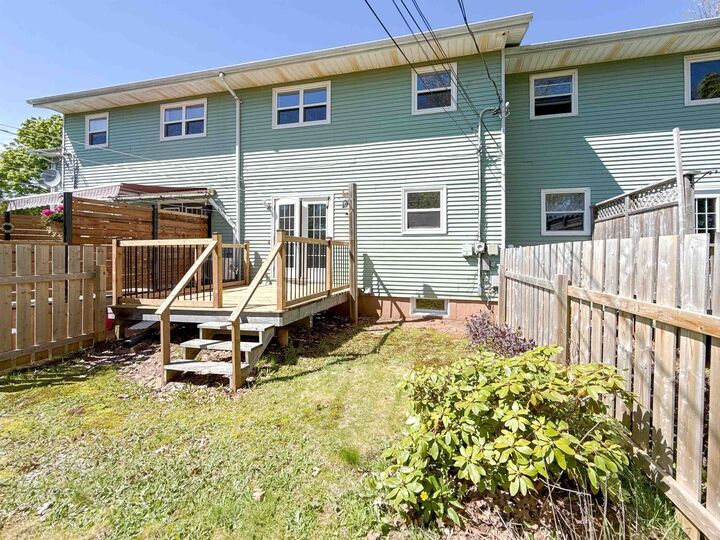 Property Photo: 12 Dawson Court PE C1A 8T1