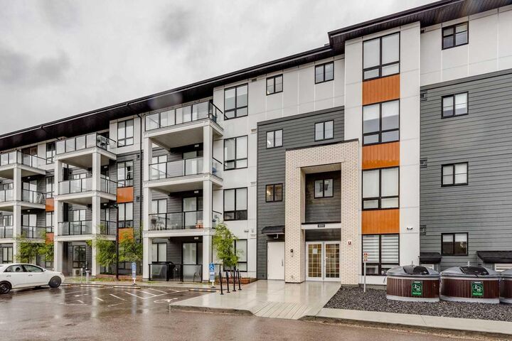 Property Photo:  15 Sage Meadows Landing NW 6413  AB T3P 1E5 