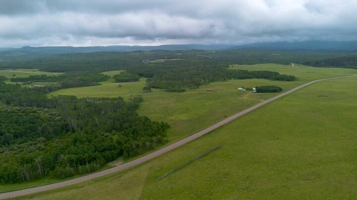Property Photo:  272015A Twp Rd 12  AB T0K 0K0 